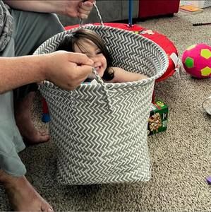 Meet your Posher, Laura